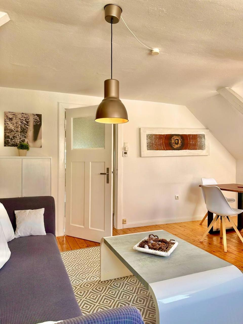 Schoenes City-Apartment Mit 2 Schlafzimmer, Parkplatz, Ruhig Und Hell, D46-Dg Ольденбург Екстер'єр фото